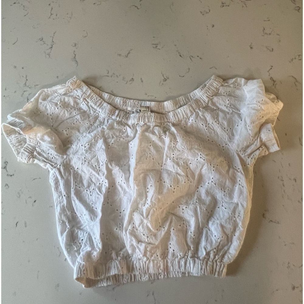 White eyelet crop top. EUC